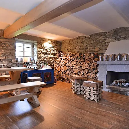 Spacious Near Forest In Buchet * Lam