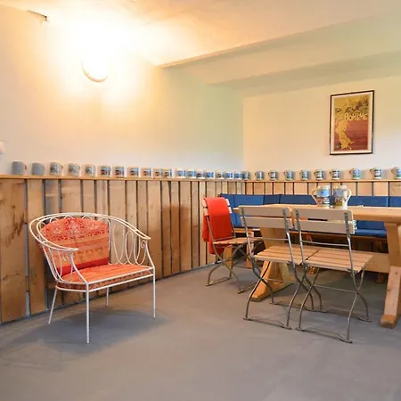 Spacious Near Forest In Buchet *