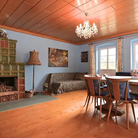 Spacious Near Forest In Buchet