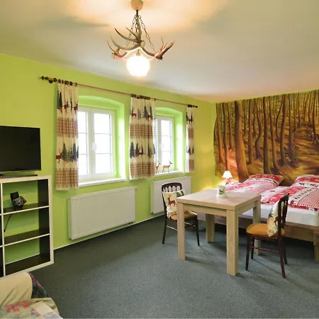 Spacious Near Forest In Buchet Nyaraló Lam