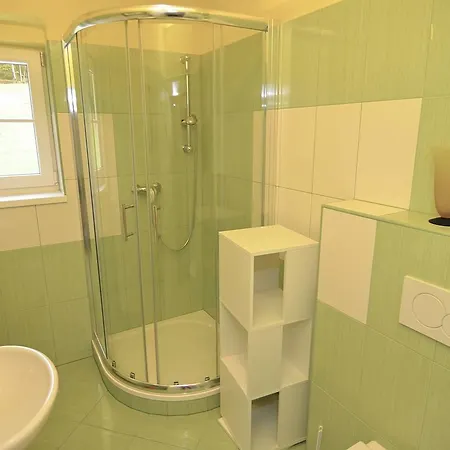Spacious Near Forest In Buchet Ferienhaus *