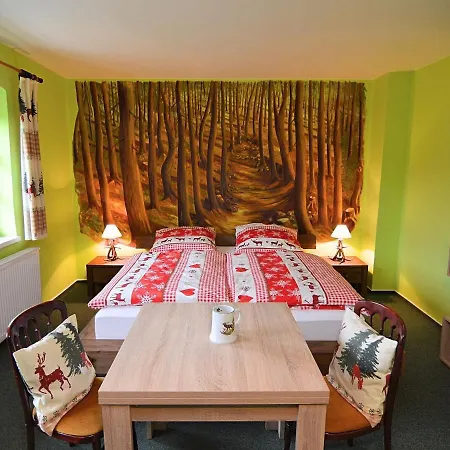 Spacious Near Forest In Buchet Ferienhaus